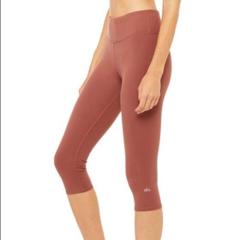 Alo Yoga High Waist Airbrush Capri Legging